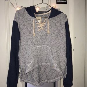 billa bong pullover (never worn)